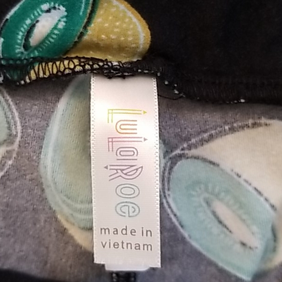 LuLaRoe, Kiwi leggings. OS - Picture 7 of 7